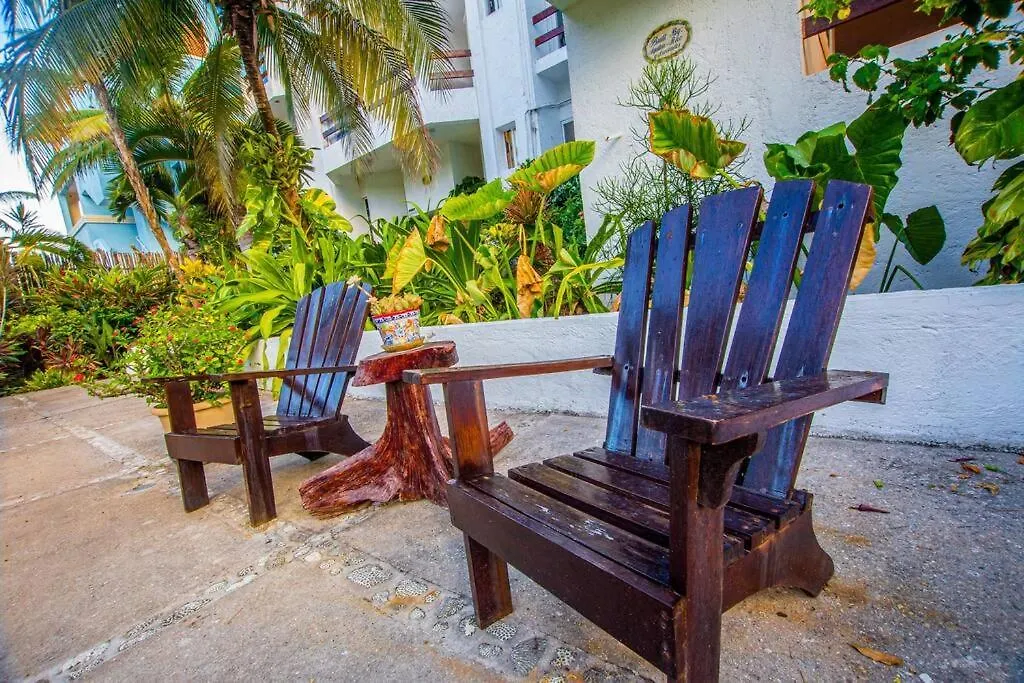 Caribbean Sea Front 2 Bedroom 2 Ba - Ground Floor- Large Pool -Seaweed-Free Beach Akumal