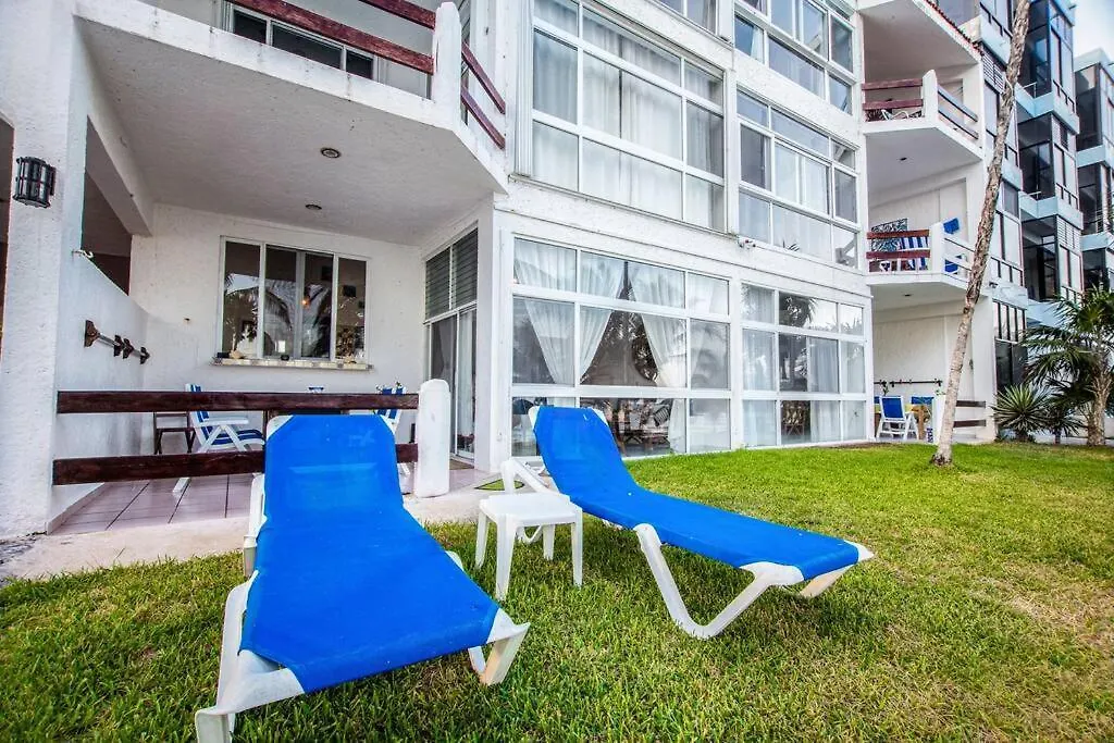 Caribbean Sea Front 2 Bedroom 2 Ba - Ground Floor- Large Pool -Seaweed-Free Beach Akumal Apartment