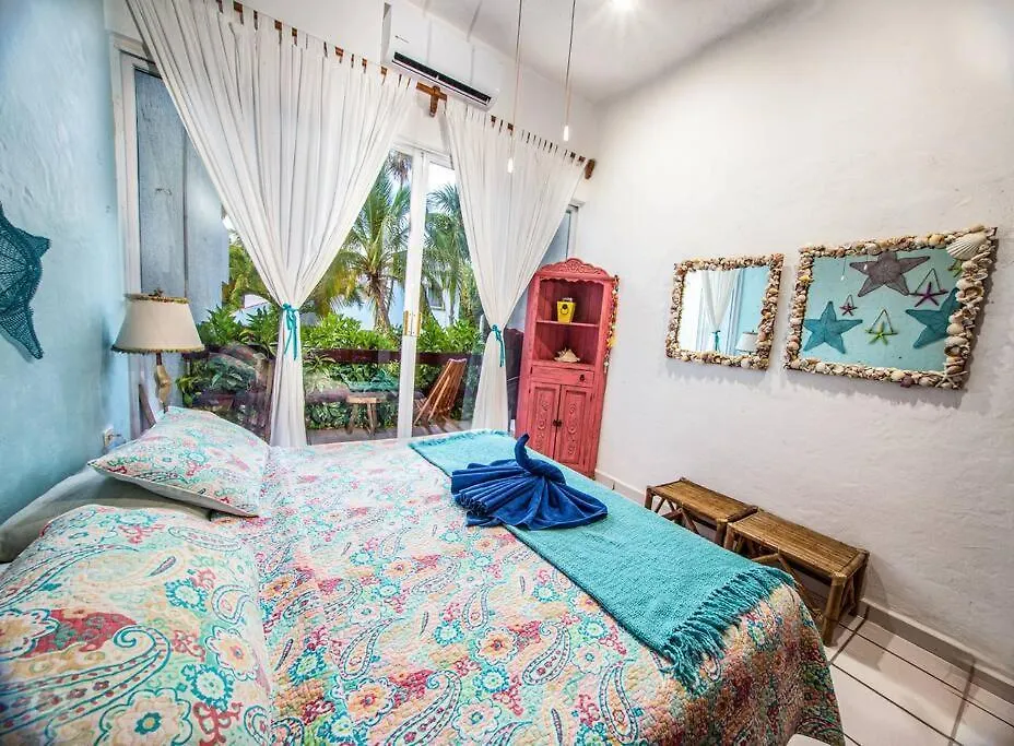 Caribbean Sea Front 2 Bedroom 2 Ba - Ground Floor- Large Pool -Seaweed-Free Beach Akumal 0*,  Mexico